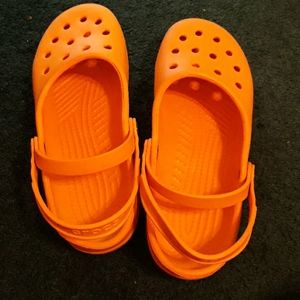 Crocs size 7 Mary Jane light orange